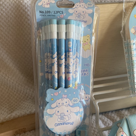 Cinnamon Roll Bundle! NWT!! - Picture 2 of 5